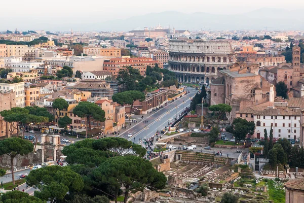 Міський пейзаж Рим, Італія — стокове фото