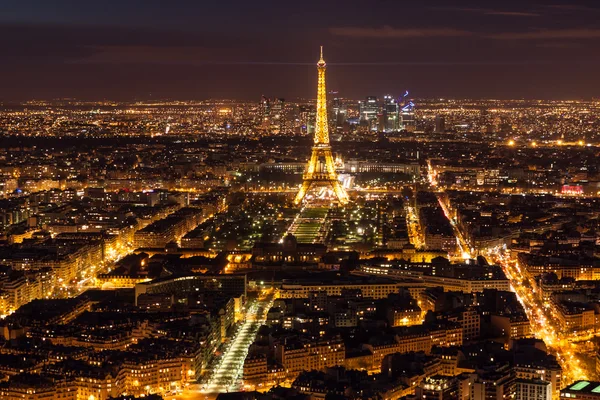 Skyline de París por la noche — Foto de Stock