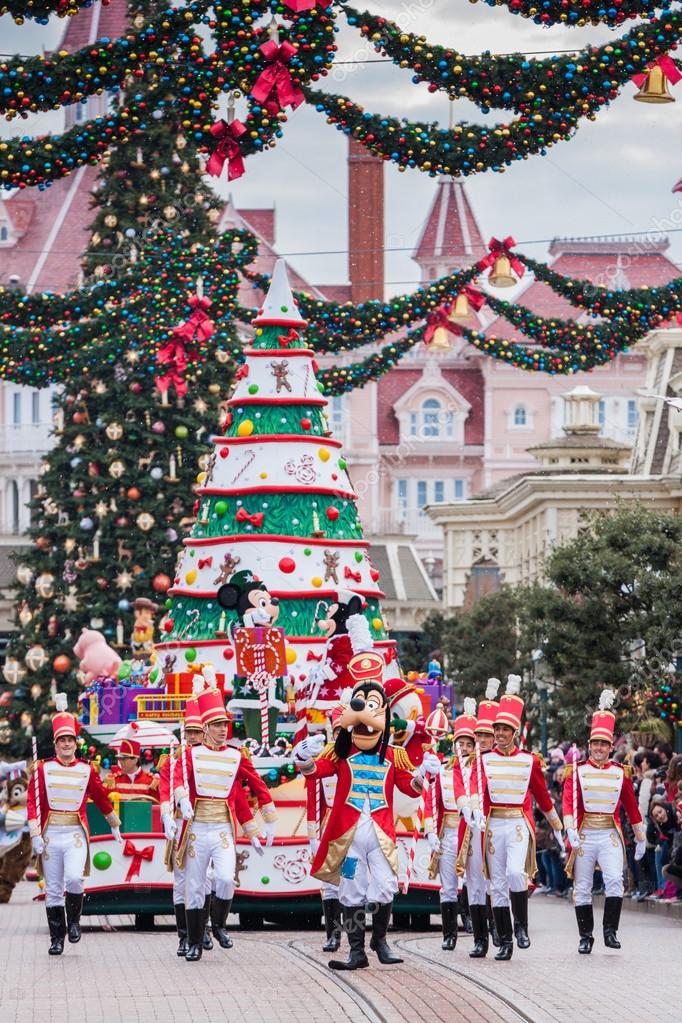 Ami Christmas Parade 2022 Christmas Parade Pictures, Christmas Parade Stock Photos & Images |  Depositphotos®