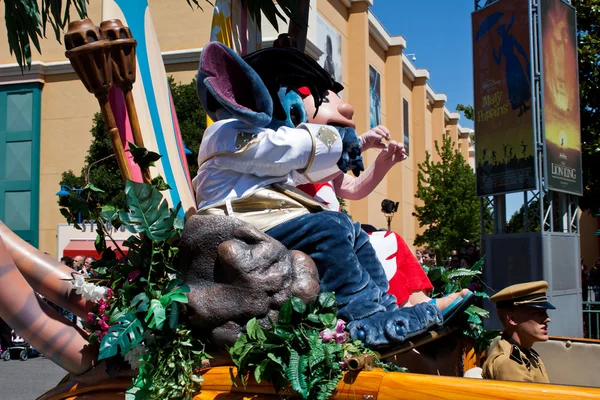 Disney Stars 'n' Cars Parade, Disneyland Resort Paris — Stock Photo, Image