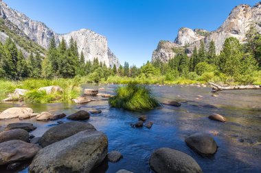Klasik Görünüm Yosemite Vadisi Yosemite Milli Parkı, Kaliforniya, ABD.