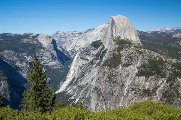 Glacier Point no Parque Nacional de Yosemite, Califórnia, EUA. — Fotografia de Stock