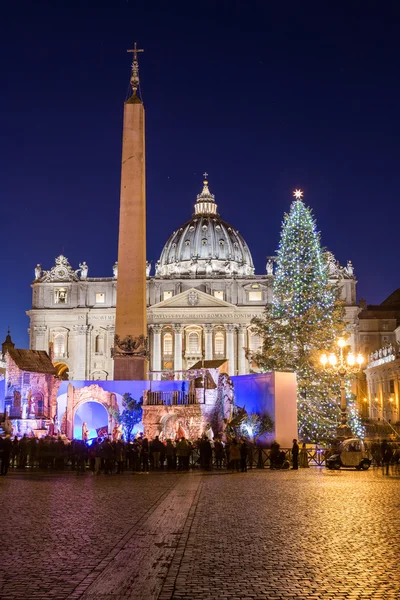 Basílica de São Pedro no Natal em Roma, Itália — Fotografia de Stock