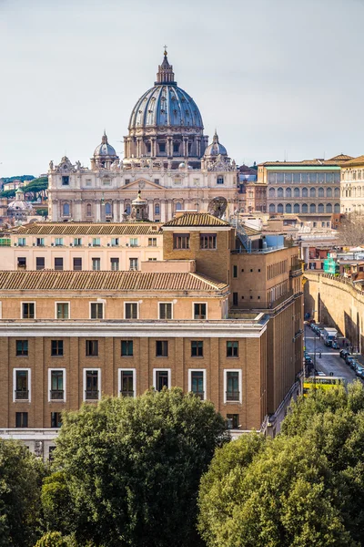 St Peter's Basilica from Castel Sant'Angelo — Stock Photo, Image