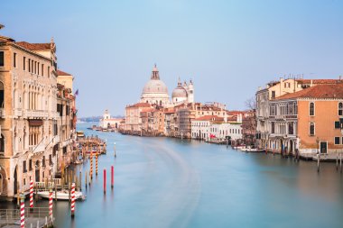 Canal Grande ve Basilica Santa Maria della Salute Venedik, İtalya.