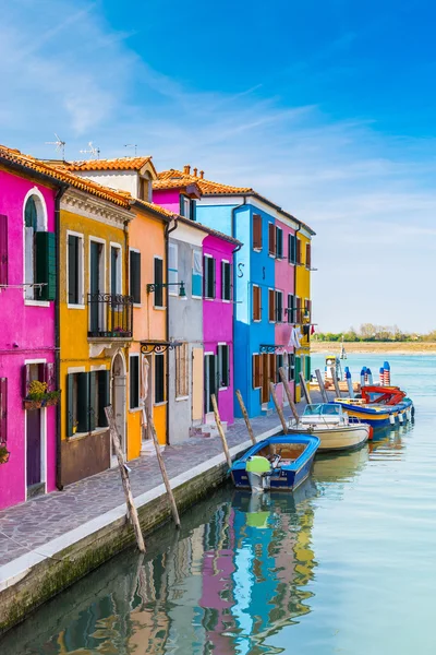 Boyalı evlerin Burano, Venedik Lagoon, İtalya.