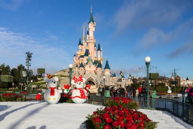 Disneyland Paris kale Noel kutlamaları sırasında