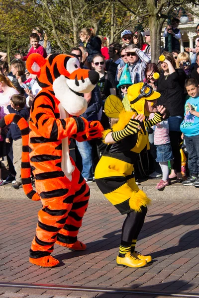 Tigre na Disneyland Paris 's Parade, Paris — Fotografia de Stock