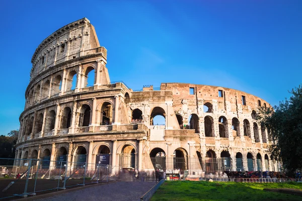 Roma 'da kolezyum, İtalya — Stok fotoğraf