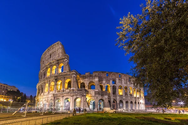 Geceleri Kolezyum, Roma, İtalya. — Stok fotoğraf