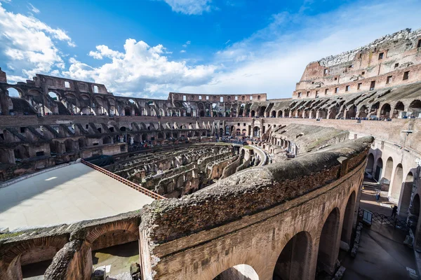 Inre utsikten mot Colosseum, Rom, Italien — Stockfoto