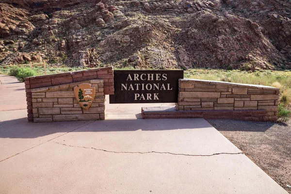 Entrance of Arches National Park, Utah, USA. — Stock Photo, Image