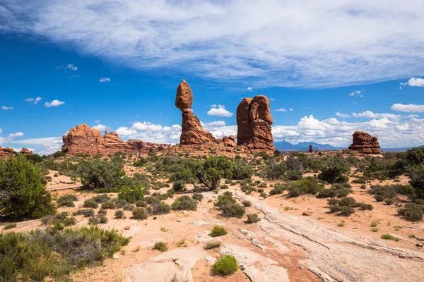 Balanced Rock in Arches National Park,ユタ州,アメリカ — ストック写真