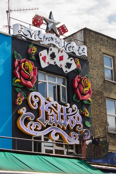 Αγορά Camden Town, στην πόλη του Κάμντεν, Λονδίνο, Αγγλία — Φωτογραφία Αρχείου