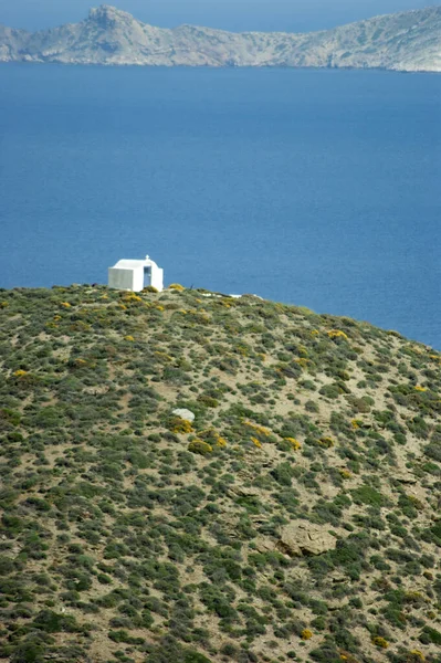 Anafi Ostrov Řecko Dramatické Krásné Pobřeží Pohled Malé Tradiční Kaple — Stock fotografie