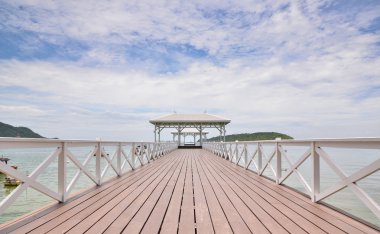 Koh Si Chang Adası'nda Asdang Köprüsü