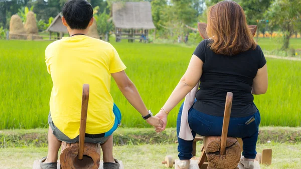 mutlu birlikte elele tatlım