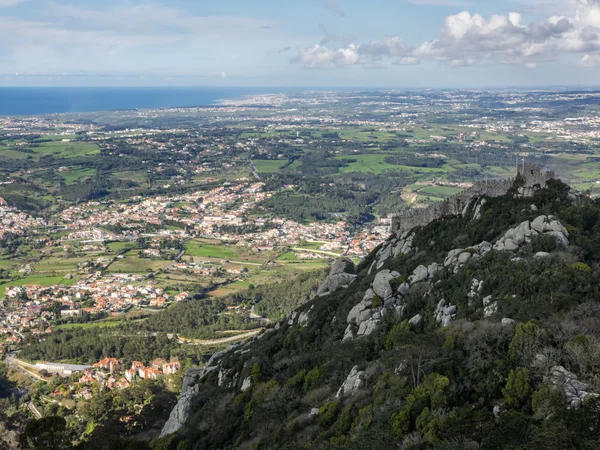 View of the castle Castelo dos Mouros and the cultural landscape of Sintra, Portugal — Stock Photo, Image