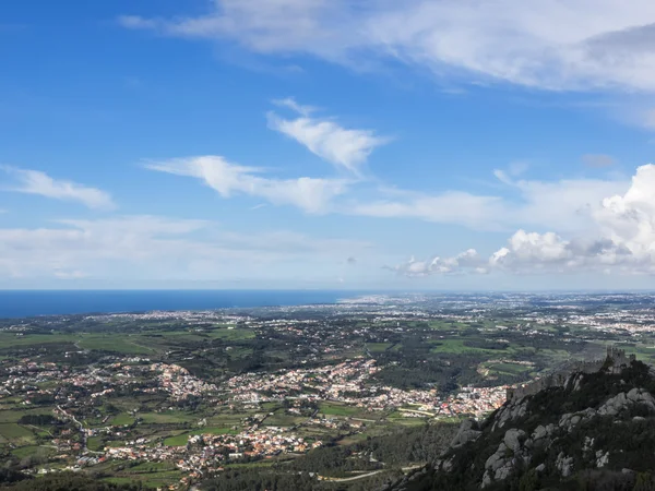 View of the castle Castelo dos Mouros and the cultural landscape of Sintra, Portugal — Stock Photo, Image