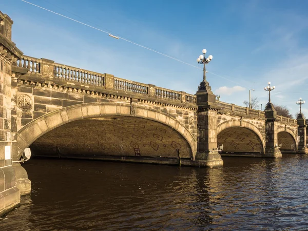 Ponte Lombardsbruecke in città Amburgo, Germania — Foto Stock