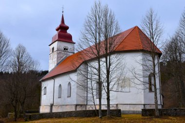 Slovenya 'nın Notranjska kentindeki Planinska Gora Kilisesi