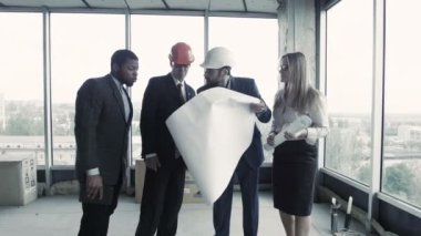 Tasarımcıları hediye onların proje vermek bu ofis için müşteri grubu