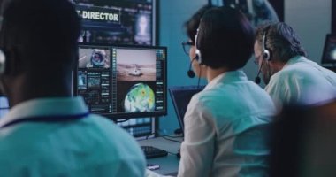 Çeşitli hareket memurları uzay görevi sırasında arıza yaşadılar.