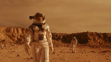 Astronotlar Mars 'taki üssü arıyor