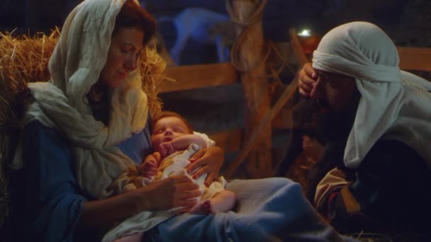 Joseph avec agneau près de Marie et de l'enfant Jésus — Video