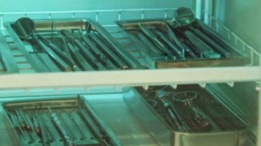 Bir dişçi araçları