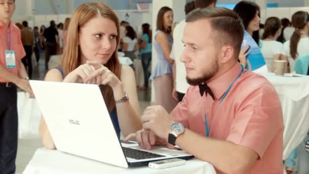 Ucraina, Zaporozhye - SEPTEMBRIE 07, 2015: IT Forum 2015 . — Videoclip de stoc