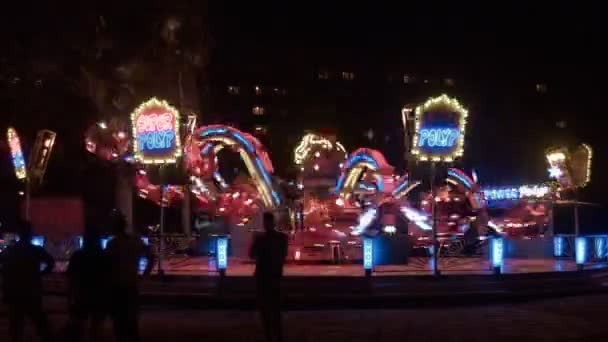 Timelapse van pretpark 's nachts. — Stockvideo