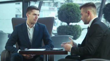 touchpad kullanarak businessmans iletişim