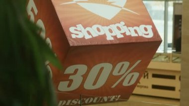 Asansör reklam küp görünümünden
