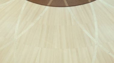 İki iş adamları bir otel ya da iş merkezi girin