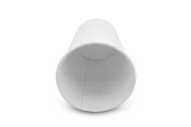 Sıcak içecekler için beyaz kağıt bardak.