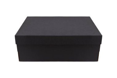 Siyah ayakkabı kutusu beyaz arkaplanda izole edildi