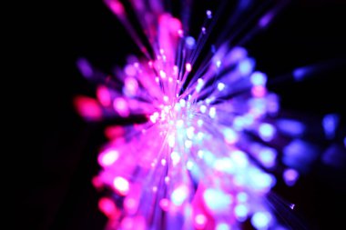 Gecenin içindeki duygu ışınları