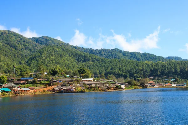 Pai, güzel güneş ışığı göl, meahongson, Tayland