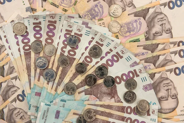 500 1000 Dollari Ucraini Come Sfondo Moneta Oro Che Giace — Foto Stock