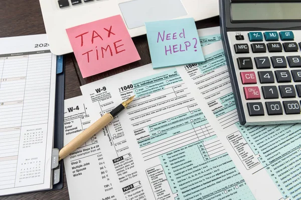 Federal 1040 Formulario Impuestos Con Etiqueta Engomada Calculadora Pluma Documentos — Foto de Stock