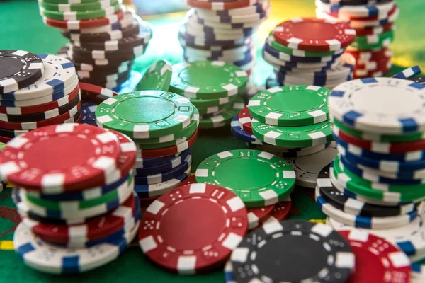 Fichas Jogo Casino Mesa Verde Tudo Para Jogo Poker — Fotografia de Stock