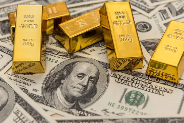 Barras Oro Billete 100 Dólares Como Fondo Concepto Finanzas Ahorro — Foto de Stock