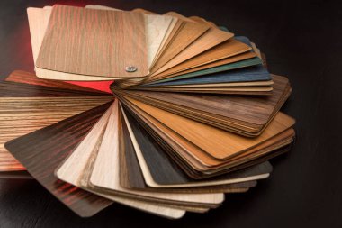 İç inşaat için ahşap meşe malzemesi. Ev tasarımı için örnek örnek katalogu