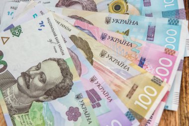 Tasarım için yeni Ukrayna para banknotları. Nakit.