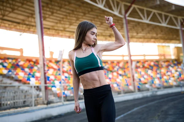Sporty Young Woman Doing Warm Squat Stretching Stadium Healthy Lifestyle — Stock Photo, Image