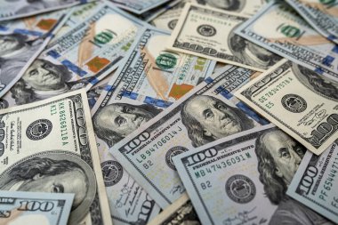 Amerikan parası yığını Tasarım için 100 dolarlık banknotlar