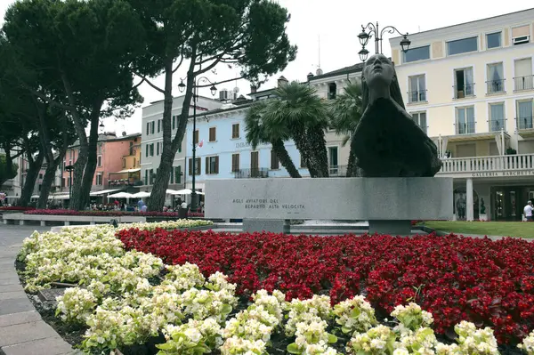 Desenzano Del Garda Provincia Brescia Lombardía Italia Junio 2021 Monumento —  Fotos de Stock