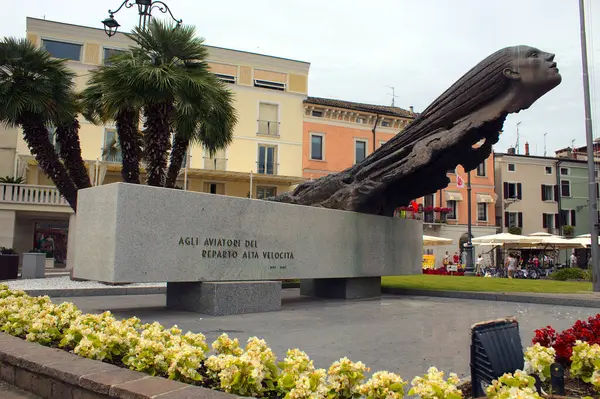 Desenzano Del Garda Provincia Brescia Lombardia Italia Giugno 2021 Monumento — Foto Stock