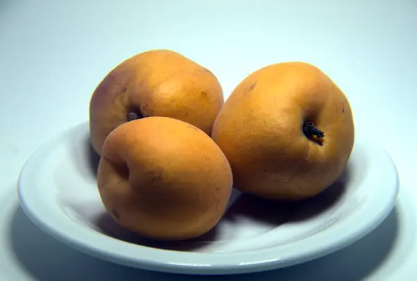 Albaricoques Fotografiados Plato Pequeño Bodegón — Foto de Stock